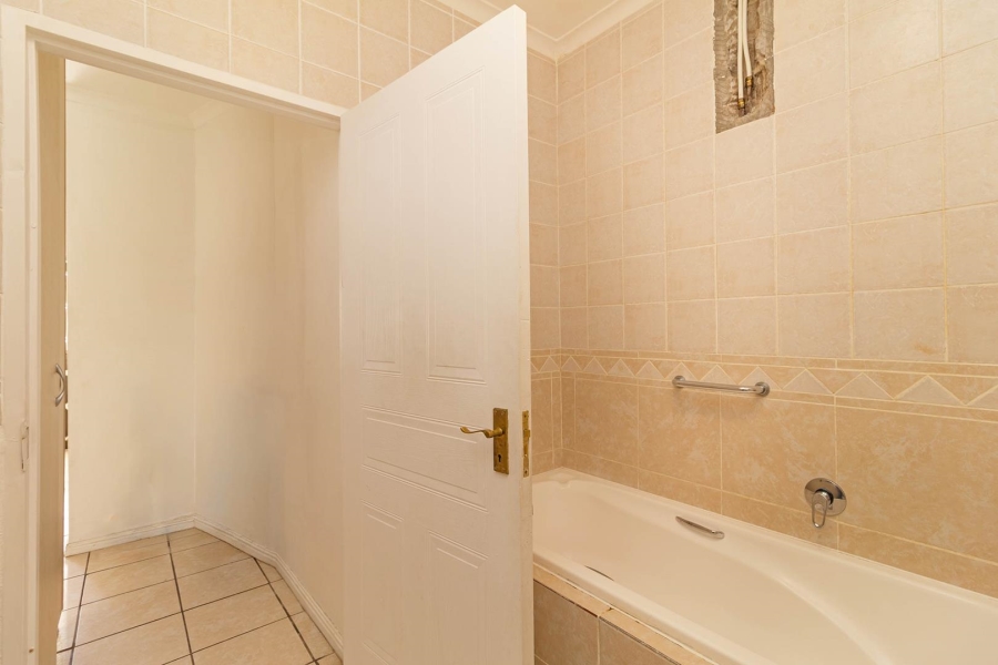 2 Bedroom Property for Sale in Parklands Western Cape